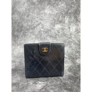 Chanel Black Lambskin Compact Wallet CHA10